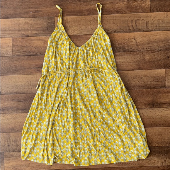 Boden Dresses & Skirts - Boden Size US 12R Strappy Jersey Dress In Poppy Geo Dainty Floral Print Mini Lux